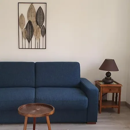 Beau Studio En Bord De Seine