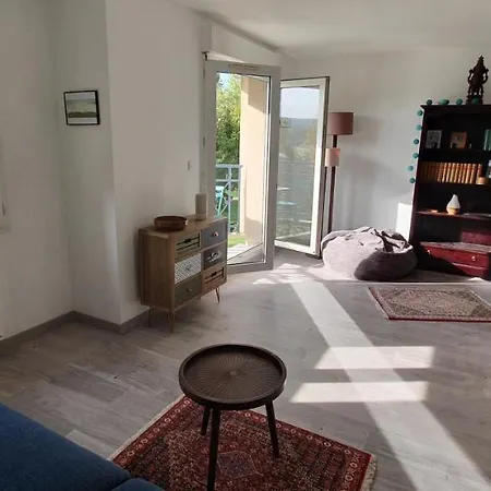 Beau Studio En Bord De Seine *